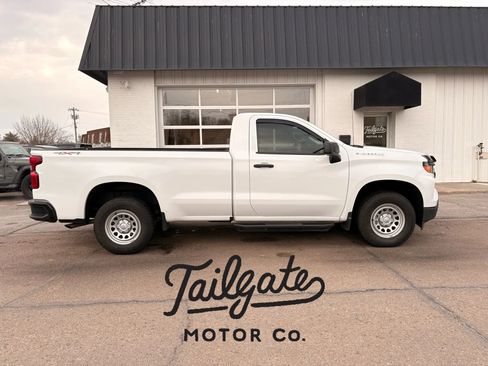 Used 2022 Chevrolet Silverado 1500 W/T w/ WT Value Package image 1