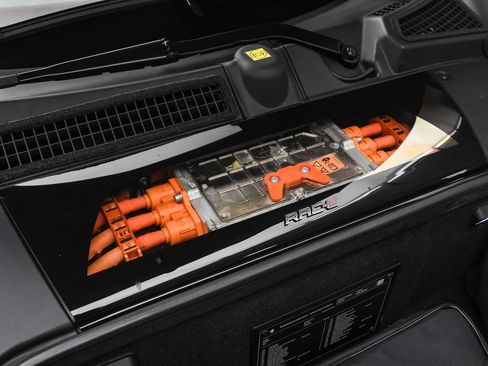 Certified 2023 Ferrari SF90 Spider image 32