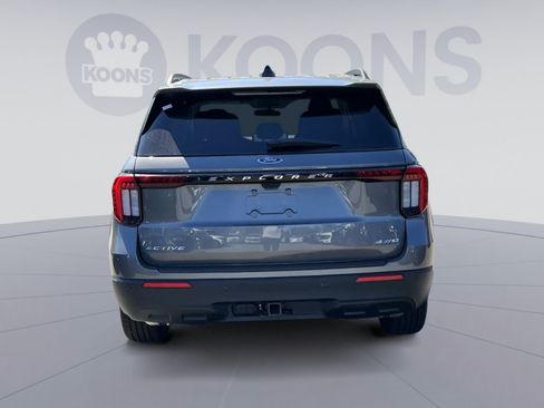 New 2026 Ford Explorer Active AWD/4WD image 10