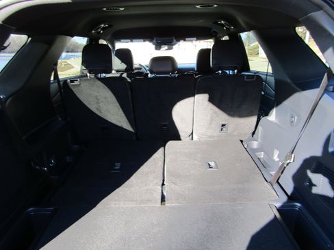 Certified 2025 Ford Explorer ST-Line w/ Premium Package image 15