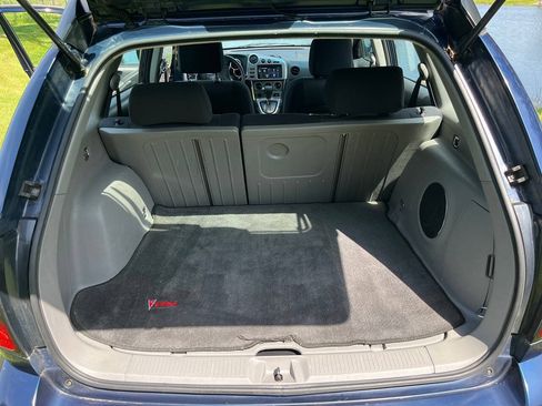 Used 2006 Pontiac Vibe w/ Sun And Sound Package FWD image 12