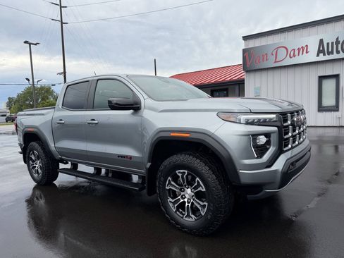 Used 2024 GMC Canyon AT4 w/ AT4 Premium Package AWD/4WD image 2