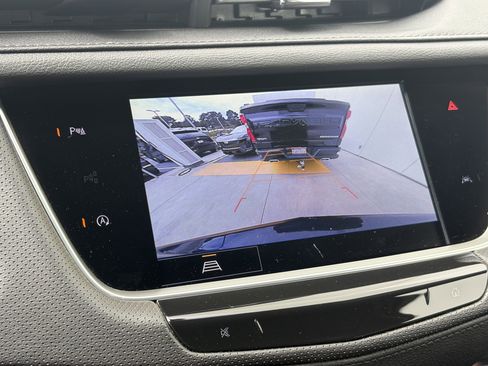 Certified 2024 Cadillac XT6 Luxury w/ LPO, Floor Liner Package AWD/4WD image 25
