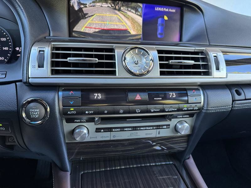 Used 2017 Lexus LS 460 RWD image 21