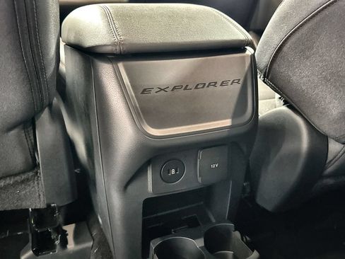 New 2026 Ford Explorer Active RWD image 28