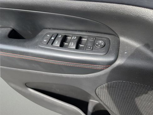 Used 2016 Jeep Grand Cherokee Laredo 75th Anniversary image 15