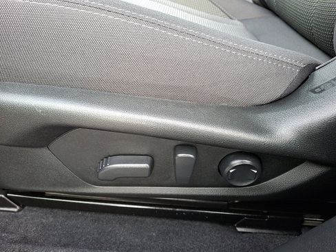 Certified 2024 Subaru Crosstrek 2.0i Premium image 15