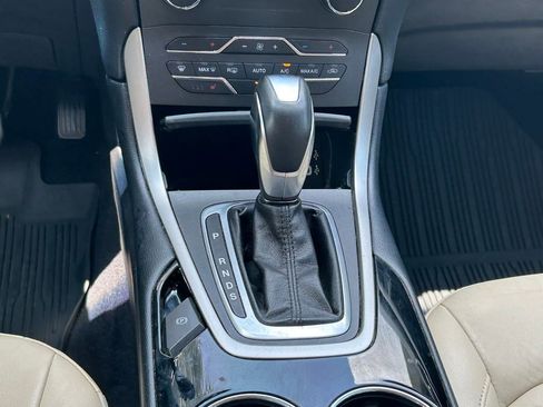 Used 2017 Ford Edge SEL w/ Equipment Group 201A FWD image 21