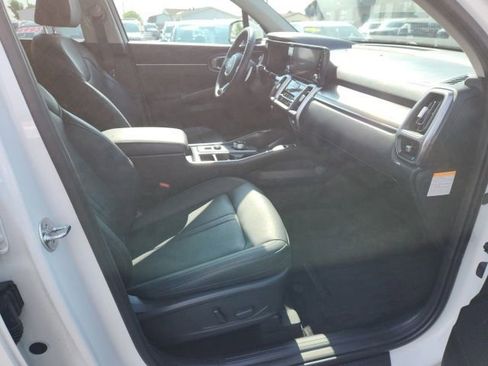 Used 2023 Kia Sorento EX AWD/4WD image 16