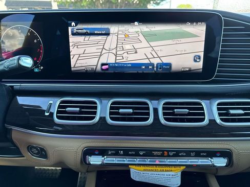 New 2026 Mercedes-Benz GLS 580 4MATIC image 11