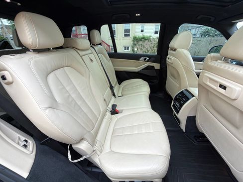 Used 2021 BMW X7 xDrive40i w/ Executive Package AWD/4WD image 23