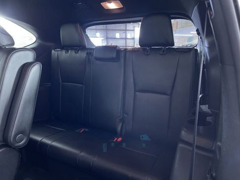 Used 2021 Toyota Highlander XSE AWD/4WD image 23
