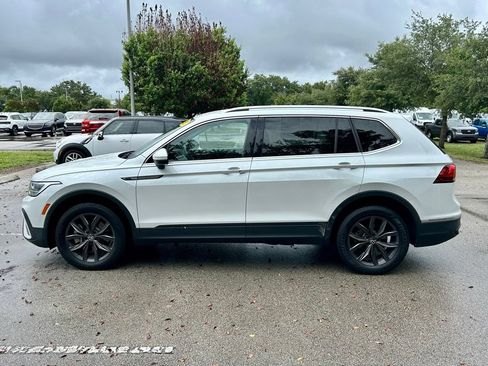 Used 2023 Volkswagen Tiguan SE FWD image 8