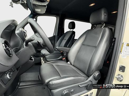 Used 2024 Mercedes-Benz Sprinter 2500 image 12