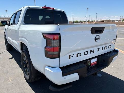 New 2026 Nissan Frontier SV w/ All-Weather Content Package AWD/4WD image 4