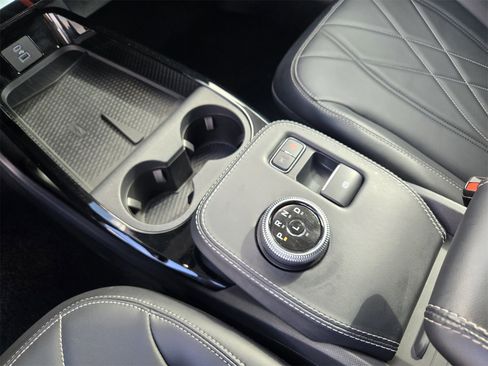 Used 2023 Ford Mustang Mach-E Select image 17