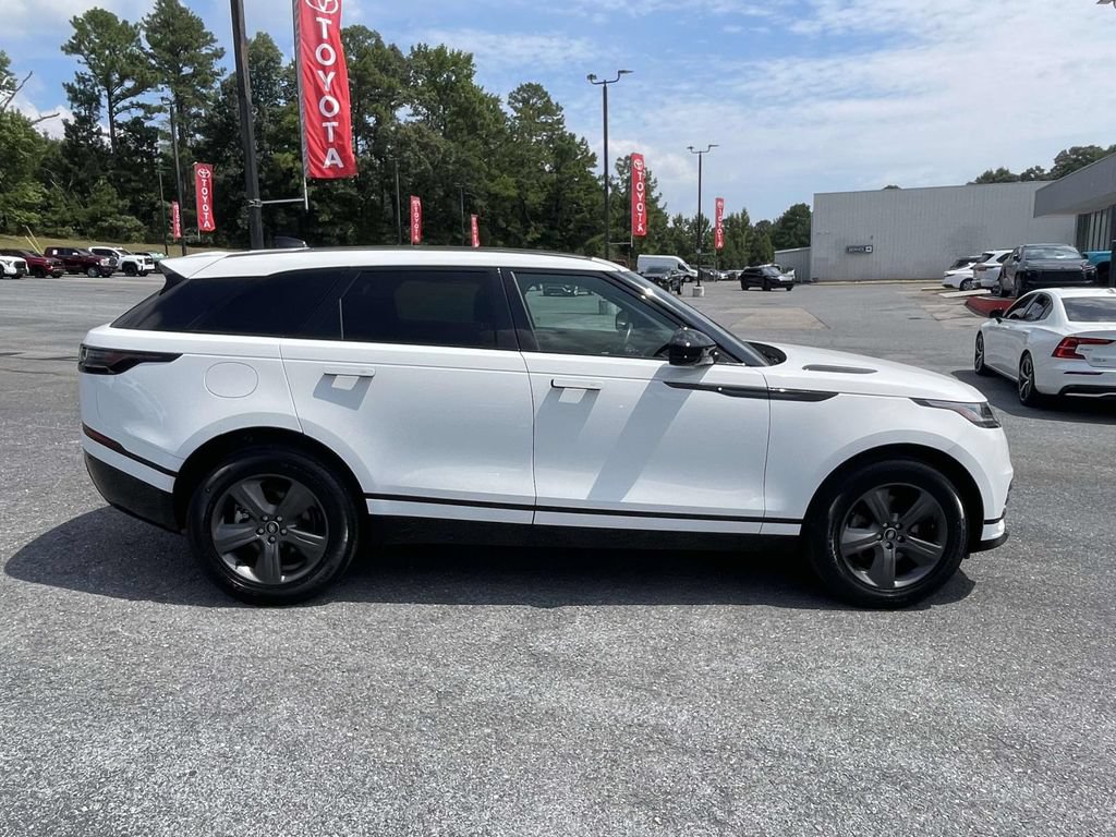 Used 2025 Land Rover Range Rover Velar Dynamic SE AWD/4WD image 2