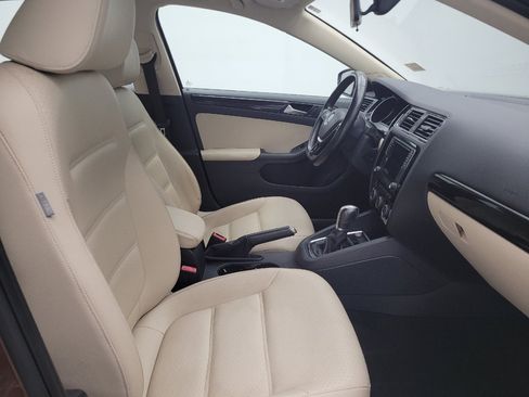 Used 2017 Volkswagen Jetta SEL FWD image 21