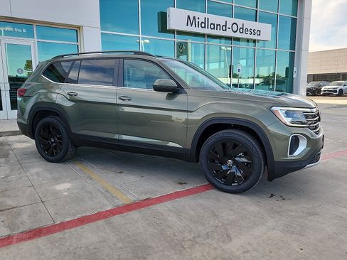 New 2026 Volkswagen Atlas SE image 8