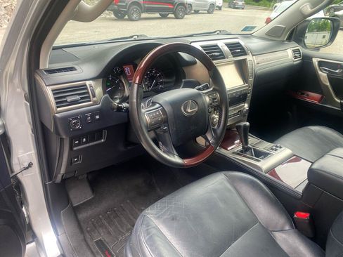 Used 2019 Lexus GX 460 Premium AWD/4WD image 26
