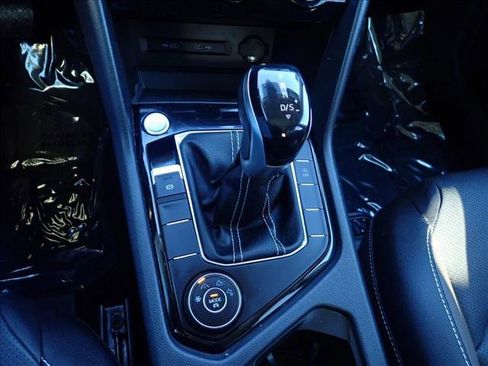 Used 2023 Volkswagen Taos SEL image 22