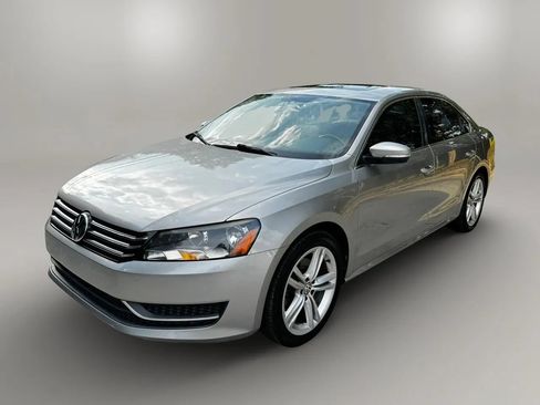 Used 2014 Volkswagen Passat 1.8T SE FWD image 6