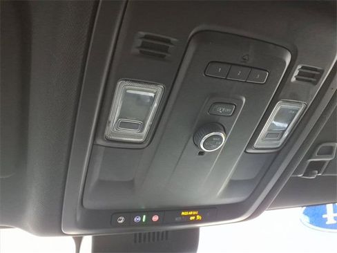 Used 2024 Chevrolet Suburban LT image 13