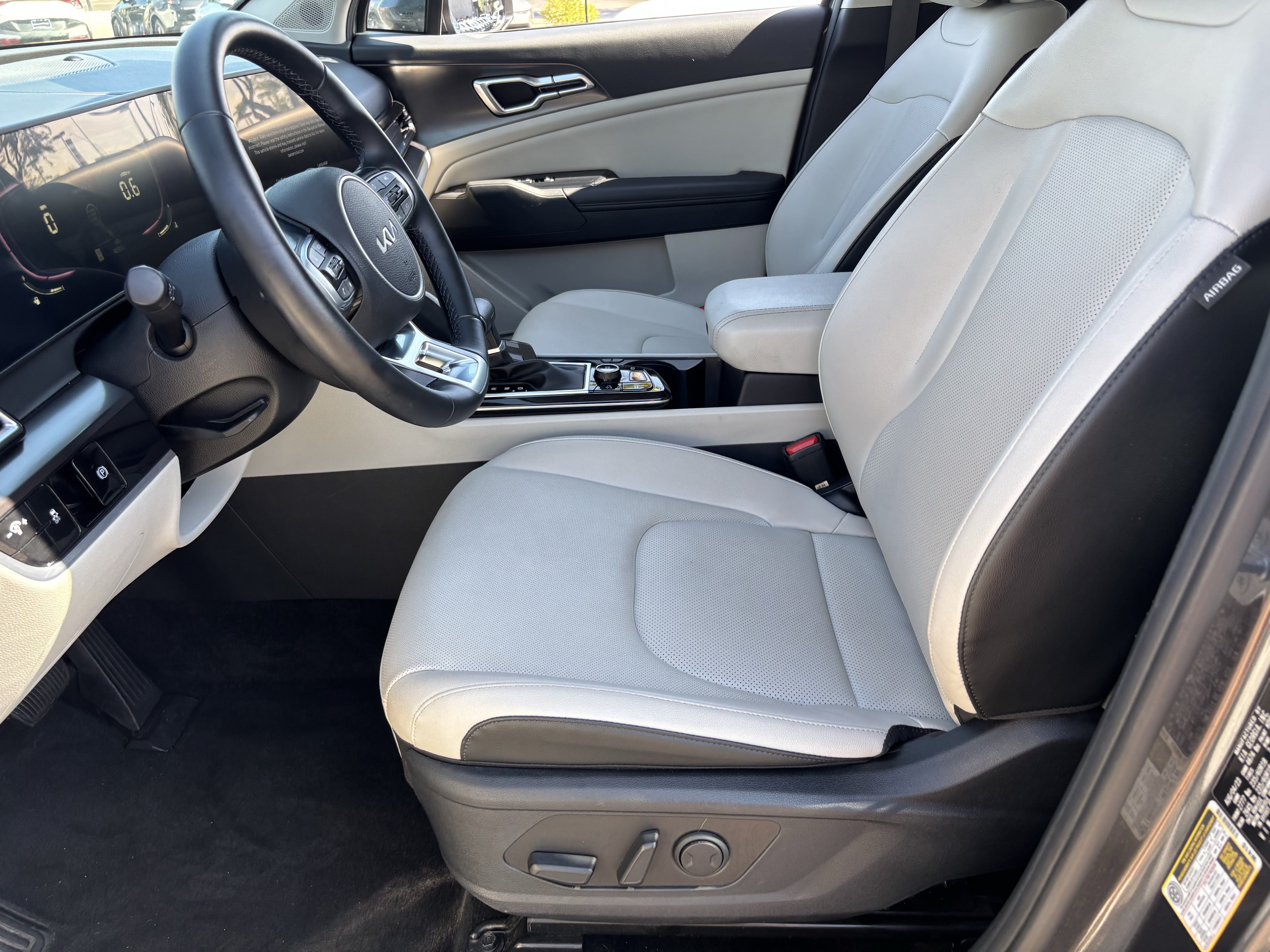 Certified 2024 Kia Sportage EX FWD image 17