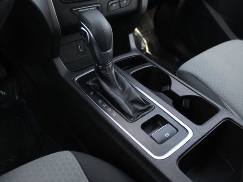 Used 2019 Ford Escape SE image 19