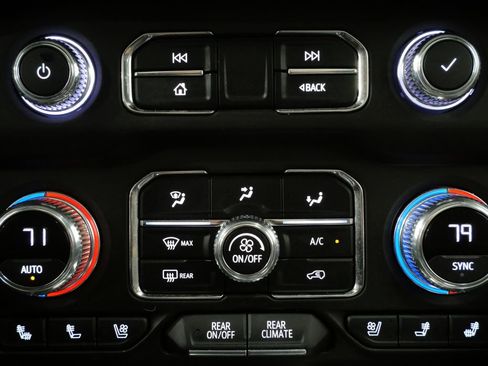 Used 2021 GMC Yukon AT4 w/ Technology Package image 20