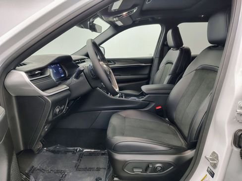 New 2026 Jeep Grand Cherokee L 4WD image 18
