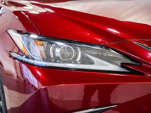 Used 2019 Lexus ES 350 Luxury image 10