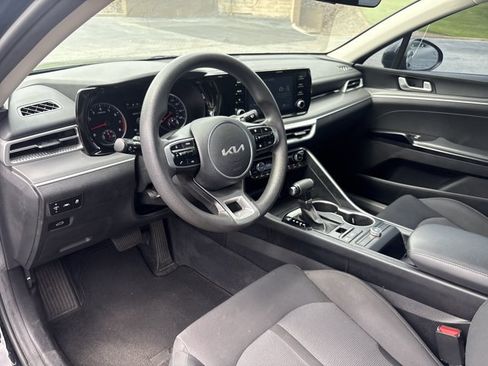 Used 2022 Kia K5 LXS FWD image 9