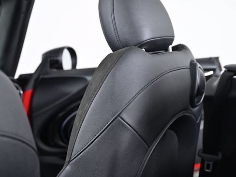 Used 2024 MINI Cooper S w/ Signature Upholstery Package FWD image 29