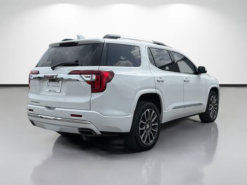 Used 2021 GMC Acadia Denali w/ Denali Technology Package FWD image 3