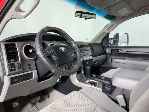 Used 2010 Toyota Tundra 2WD Double Cab image 3