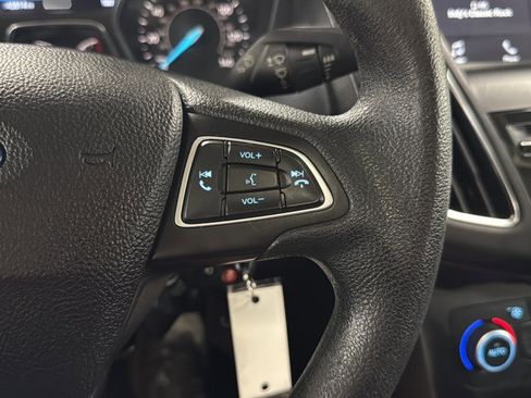 Used 2018 Ford Focus SEL image 24