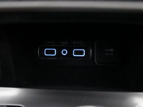 Used 2022 Jeep Grand Cherokee Laredo X image 10