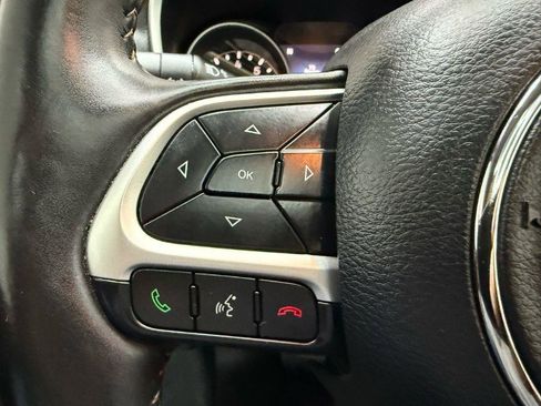 Used 2018 Jeep Compass Limited AWD/4WD image 14