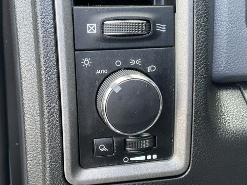 Used 2013 RAM 2500 Tradesman w/ Chrome Appearance Group AWD/4WD image 25