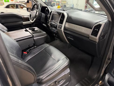 Used 2019 Ford F350 Lariat w/ Lariat Ultimate Package AWD/4WD image 20