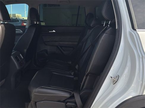Used 2022 Volkswagen Atlas SE image 13