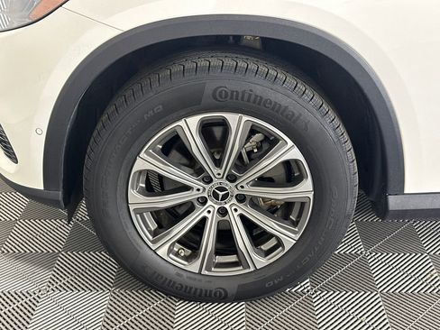 Certified 2024 Mercedes-Benz GLC 300 image 12