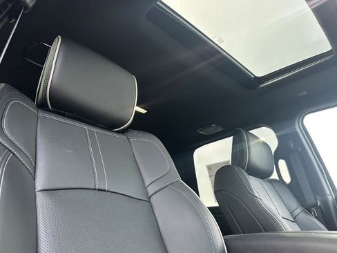 Used 2024 RAM 2500 Limited image 16