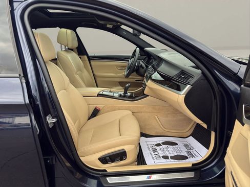 Used 2014 BMW 550i xDrive Sedan AWD/4WD image 18