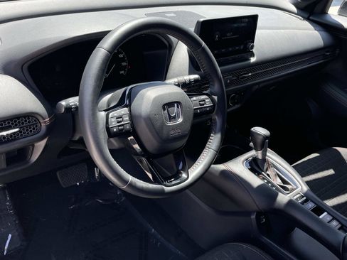 Certified 2023 Honda HR-V Sport image 2