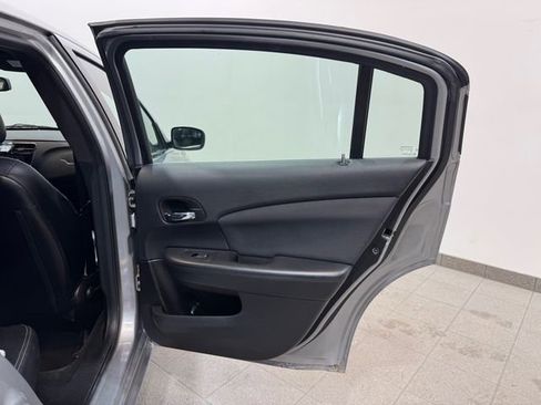 Used 2014 Chrysler 200 Limited image 21