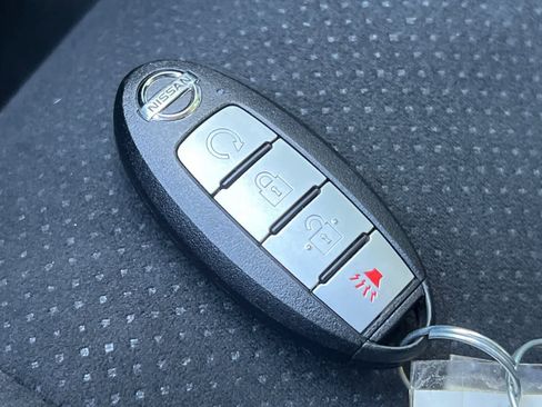 Used 2021 Nissan Murano SV FWD image 25