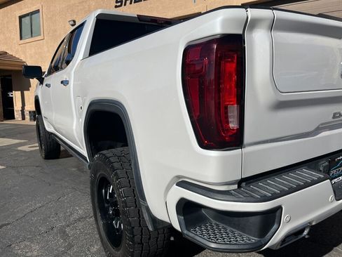 Used 2021 GMC Sierra 1500 Denali w/ Denali Ultimate Package AWD/4WD image 22