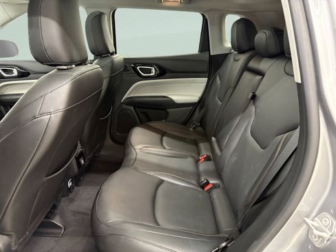 Used 2022 Jeep Compass Limited w/ Sun and Sound Group image 10